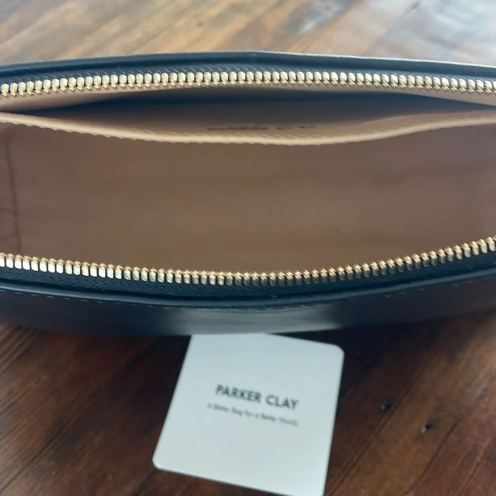 Elegant Black Clutch Wristlet - Picture 7 of 7